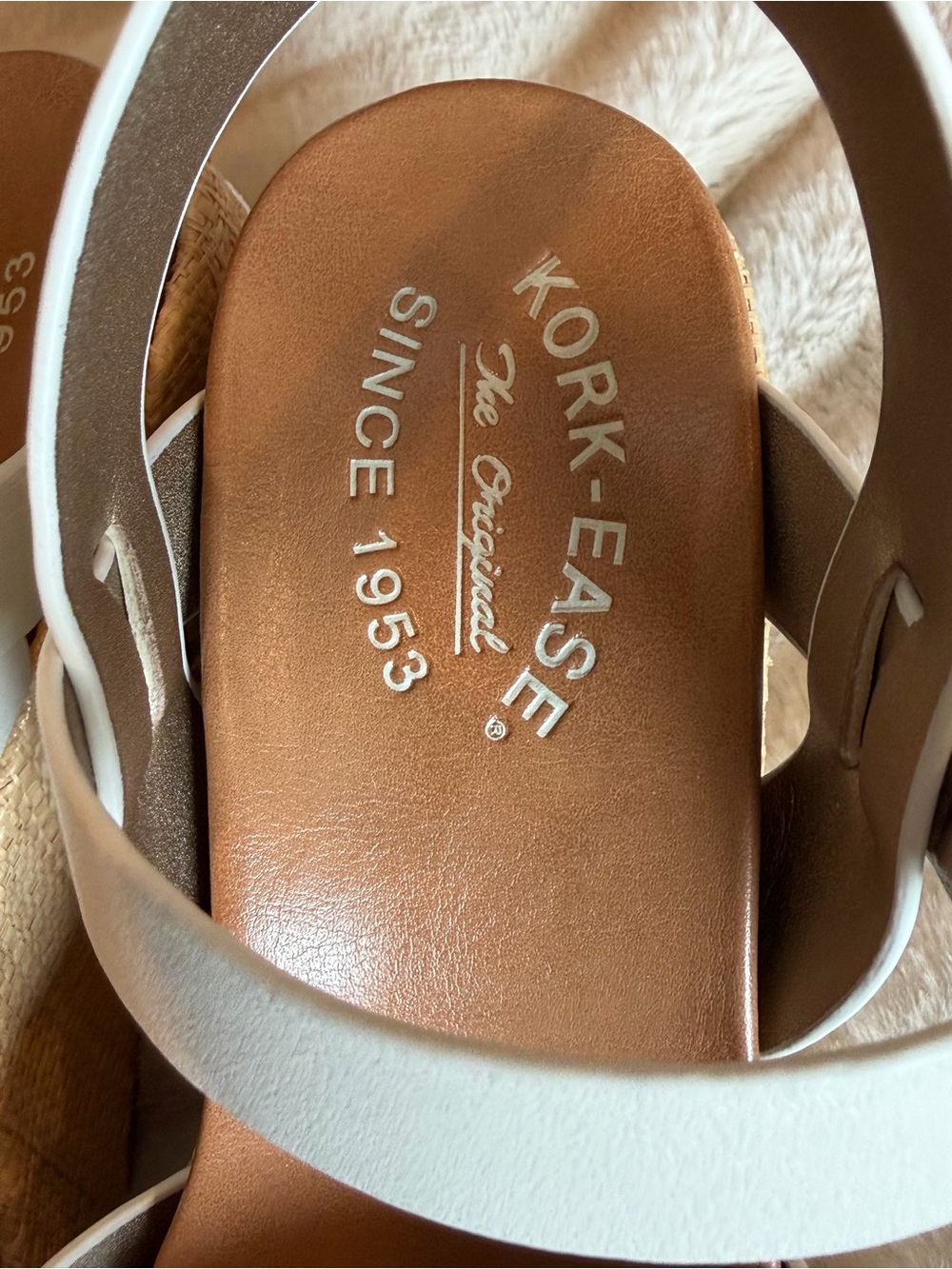 Kork-Ease White Leather Crisscross Ankle-Strap Wedges NEW SIZE 8 - Picture 7 of 11